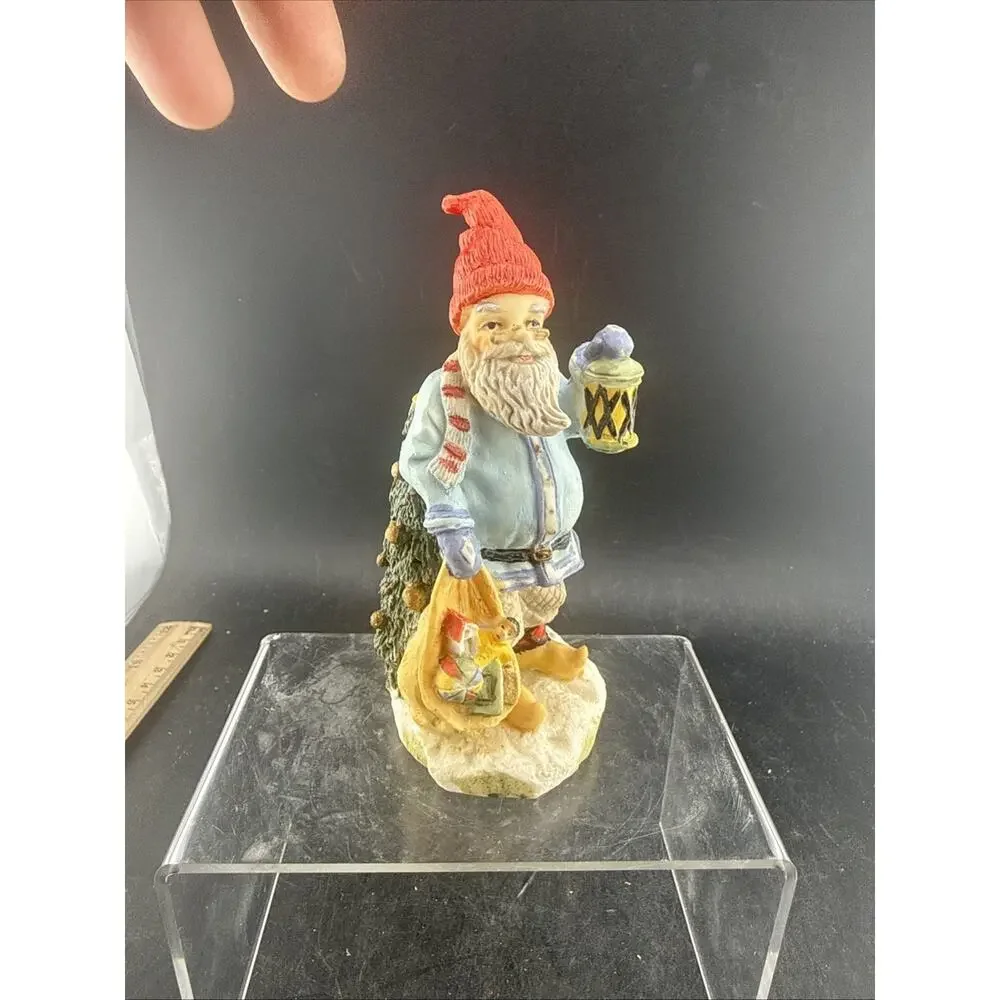 1992 Julenisse Scandinavia (SC07) figurine from The International Santa Claus Co